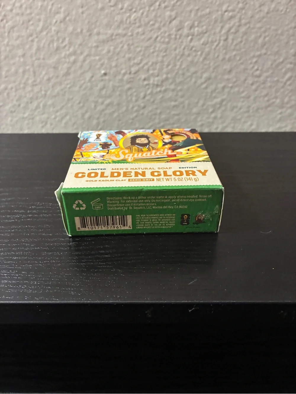 Dr. Squatch Golden Glory FIFA Limited Edition Mens Soap Bar 5oz Discontinued